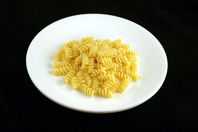 калории, мало, шоколад, овощи, чипсы