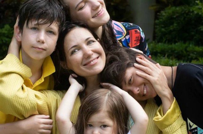 Екатерина Климова с детьми