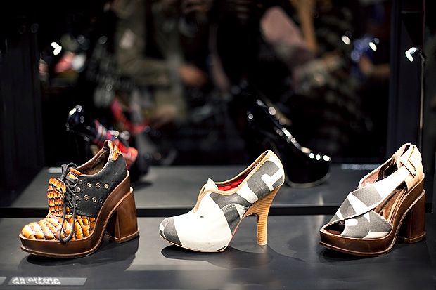 Vivienne Westwood. Выставка работ ы Cvetnoy Central MArket