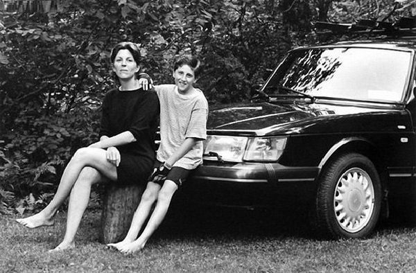 Мать и сын: 24-летняя история семьи в фотографиях