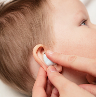 Как закапывать ребенку лекарства в уши