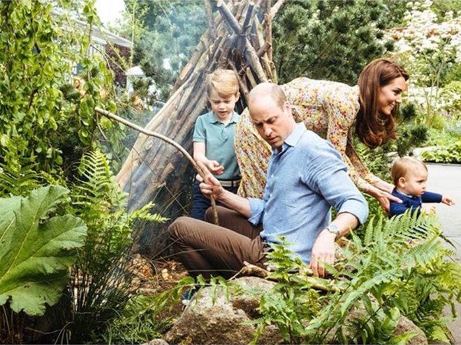 Семейство Кембриджей в новой серии портретов в честь открытия парка Back to nature
