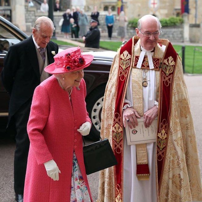 Королева Елизавета II и принц Филипп на свадьбе леди Габриэллы Виндзор