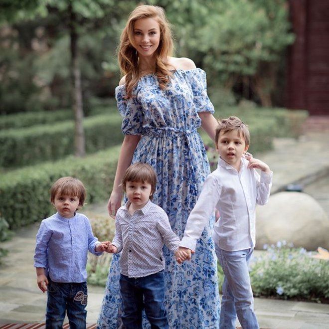 Полина Диброва с сыновьями