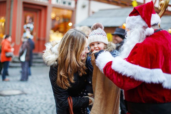 Совет дня: ведите себя правильно, если ребенок испугался Деда Мороза