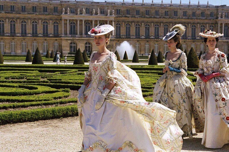 Сказочные домики Марии-Антуанетты в Версале. фото много