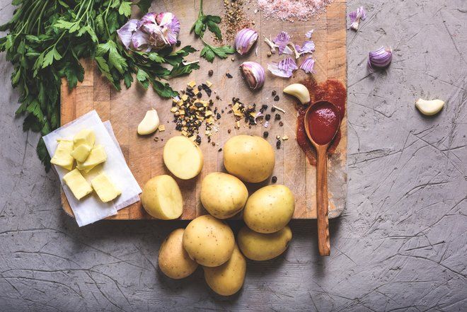 Праздничное меню: 10 лучших рецептов из картофеля, которые вас удивят