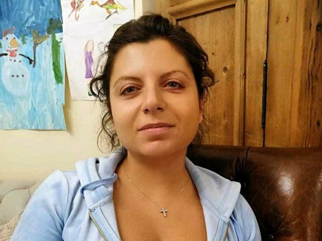 Без ретуши: Маргарита Симоньян приоткрыла личико 5-месячной дочки Тиграна Кеосаяна