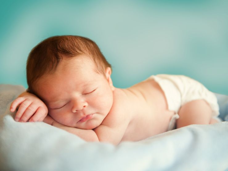 сколько спят новорожденные
