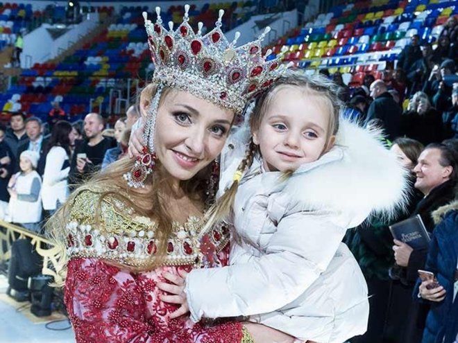 Татьяна Навка с дочкой Надей