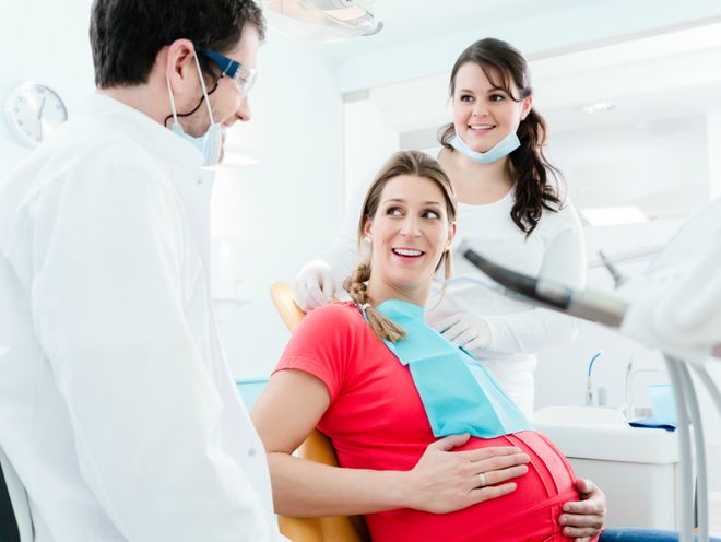 Чтобы у будущего малыша были здоровые зубы: советует стоматолог