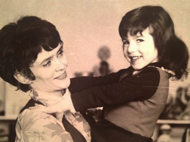 Алена Хмельницая с мамой