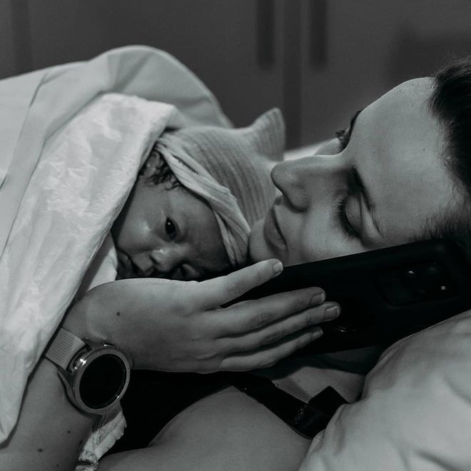 Без гламура: 15 честных фото родов, которые показывают только самым близким людям