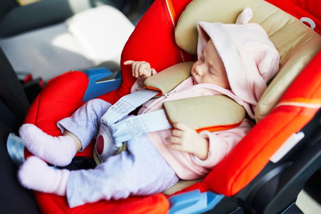 В целях безопасности: для беременных проведут тренинги по вождению машины с новорожденным