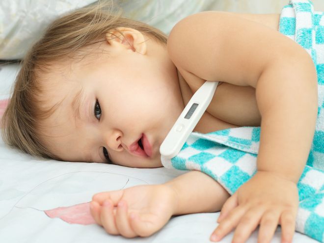 Фебрильные судороги у ребенка: как помочь малышу?