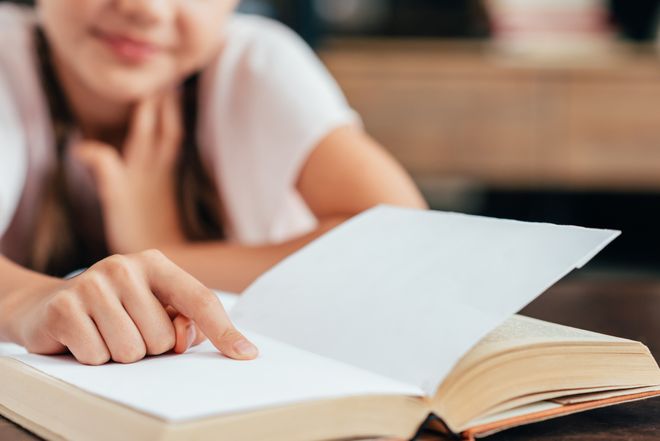 Эксперт объяснил, почему раннее обучение чтению плохо влияет на успеваемость в школе