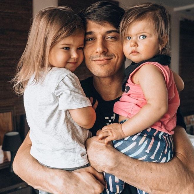 Стас Бондаренко с дочками