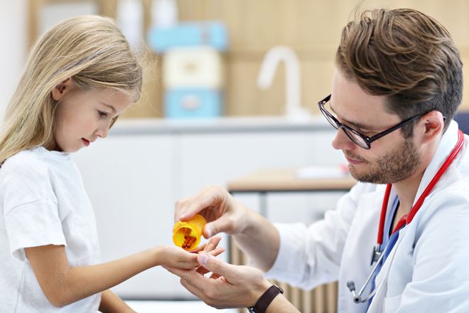 Инструкция для родителей: как получить бесплатные лекарства на ребенка