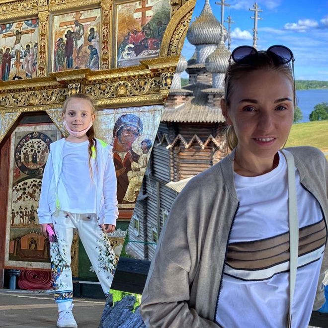 Надя в роли... кузнеца: Татьяна Навка с дочкой опубликовали видеоотчет из путешествия по Карелии