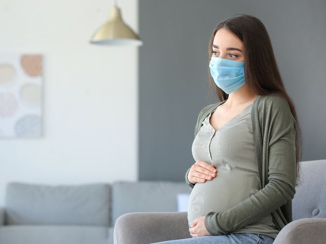 Сообщите работодателю: из-за коронавируса беременных отправят на больничный
