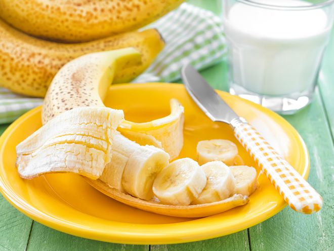 Потянуло на сладенькое: диетолог объяснил, почему бананы полезно есть и тем, кто худеет