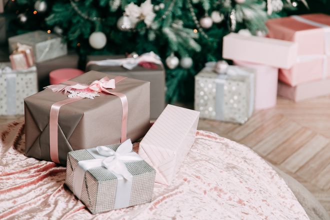 Россияне признались, какую сумму готовы потратить на новогодние подарки в непростой «ковидный» год