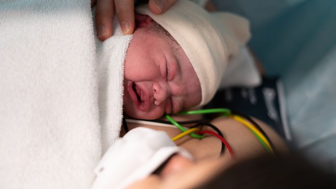 Если беременная больна коронавирусом: эксперты выяснили новые подробности о состоянии здоровья новорожденных