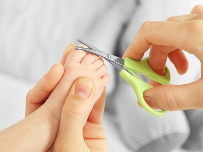 Как ухаживать за ногтями ребенка