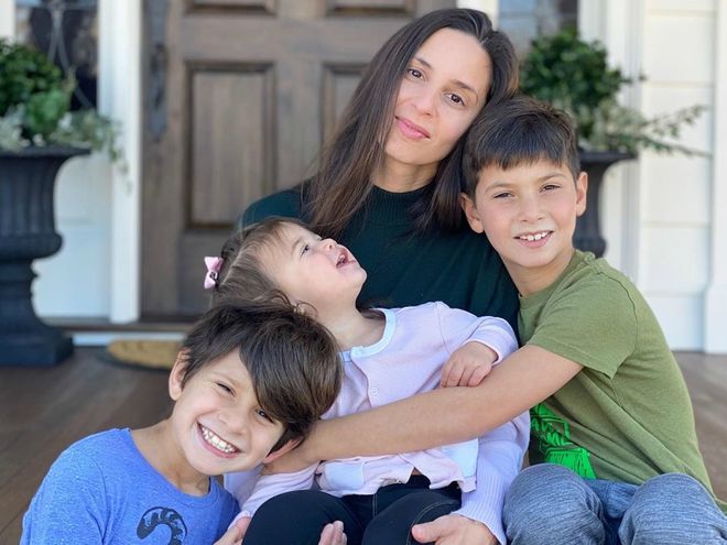 Личный опыт мамы из Америки: как не сойти с ума, оставаясь 24/7 с тремя детьми и мужем