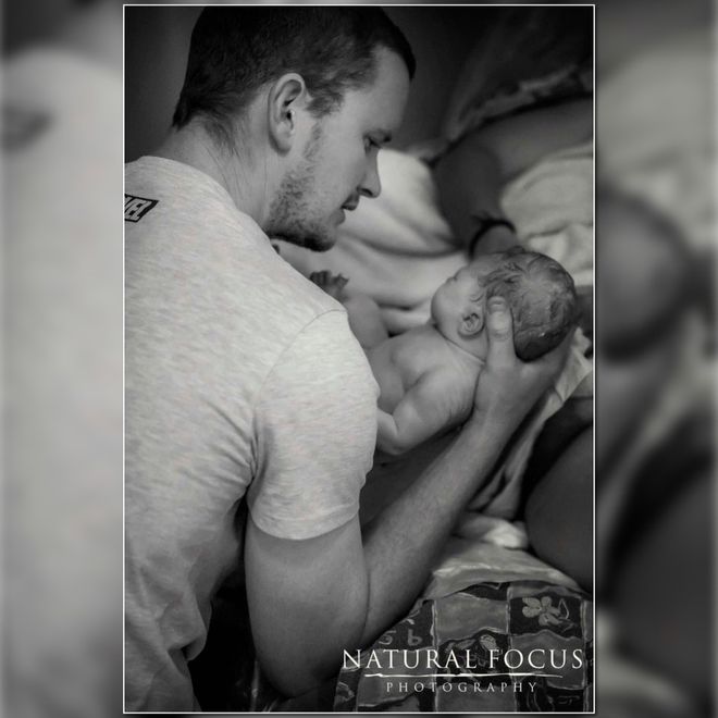   Instagram  @naturalfocus_birthphotography