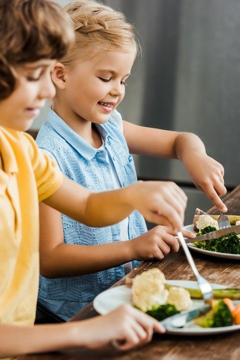 Сбалансированное питание и своевременное получение витаминов и минералов у детей раннего возраста